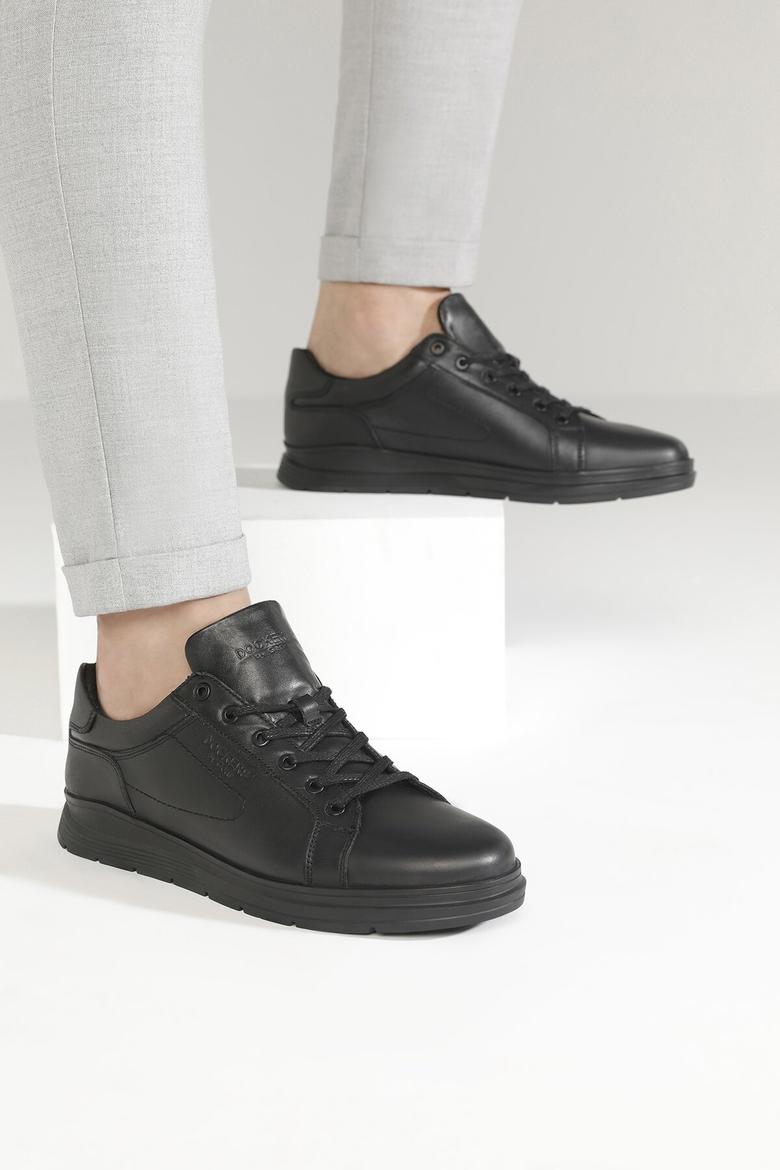  HOMME  NOIR  VILLE  233000 D 2PR